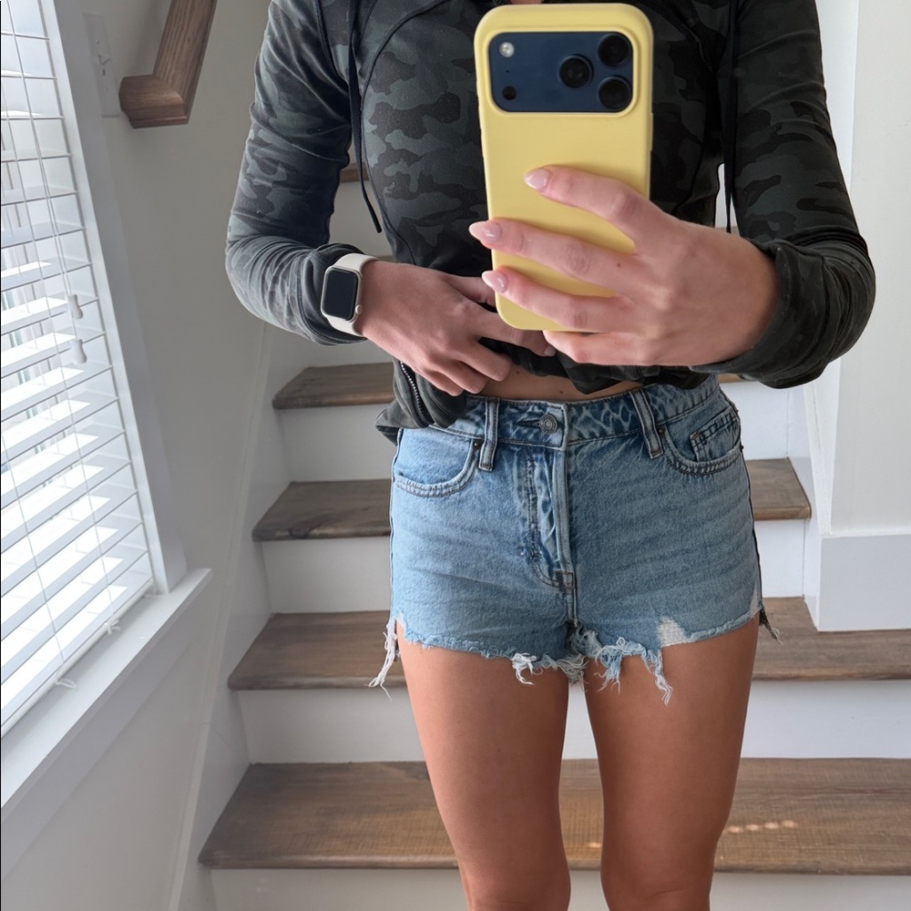 High-Rise Light Blue Denim Jean Shorts - Casual Frayed Hem